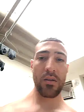 sebasxx97 online show from November 2025 01:37:02 PM