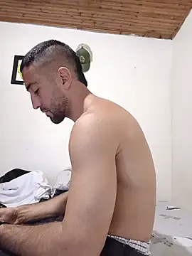 sebasxx97 online show from June 2026 01:00:02 PM