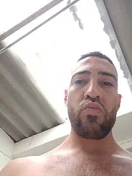 sebasxx97 online show from June 2026 12:33:01 PM