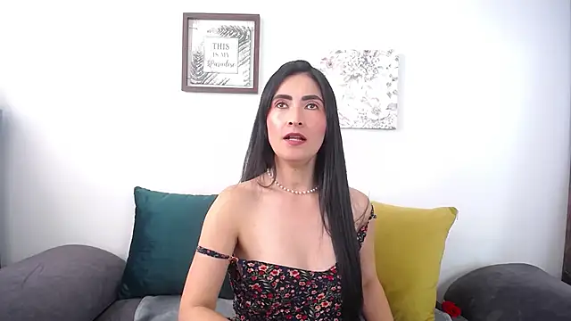 JainaRogers online show from April 2026 06:14:02 PM