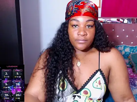 Snapshot of the_pearl199 chatting on April 2026 04:52:02 AM the pearl199 online show from April 2026 04:52:02 AM