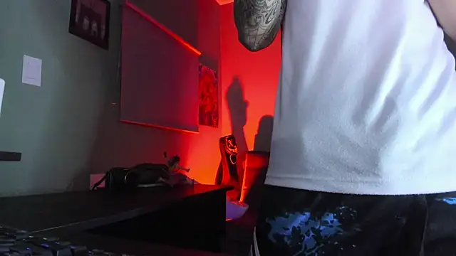 Sisoyalejo420 online show from April 2026 03:24:02 AM