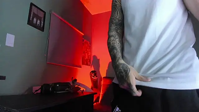 Sisoyalejo420 online show from April 2026 01:41:01 AM