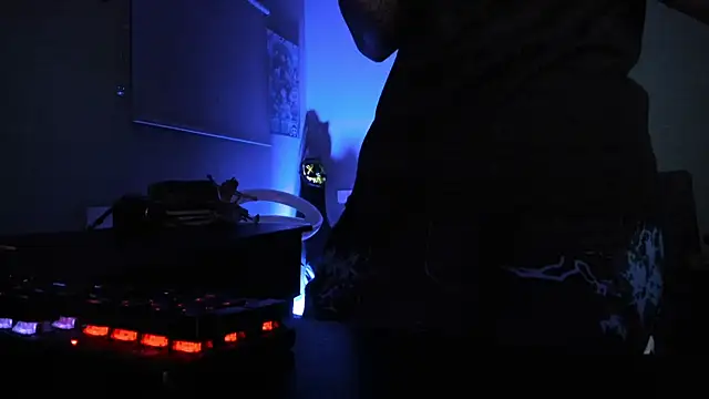 Sisoyalejo420 online show from February 2026 02:45:02 AM