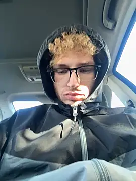 CreamyAustin online show from October 2025 07:32:01 PM