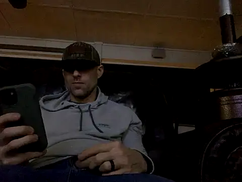 Snapshot of jeffyisabell chatting on November 2025 08:18:02 AM jeffyisabell online show from November 2025 08:18:02 AM