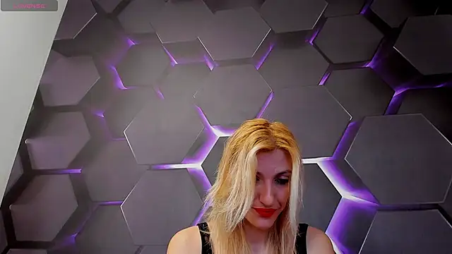 RileyLanna online show from March 2025 05:59:02 AM