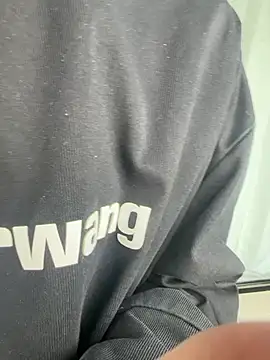 Snapshot of POCARI_SWEAT chatting on April 2026 01:18:02 AM POCARI SWEAT online show from April 2026 01:18:02 AM