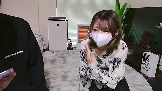 Snapshot of POCARI_SWEAT chatting on February 2026 04:34:01 AM POCARI SWEAT online show from February 2026 04:34:01 AM