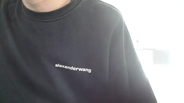 Snapshot of POCARI_SWEAT chatting on April 2026 01:28:01 AM POCARI SWEAT online show from April 2026 01:28:01 AM