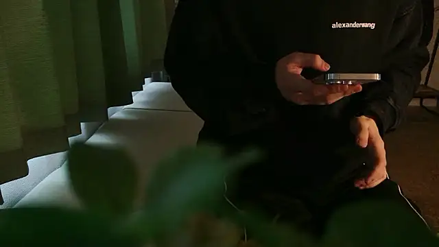 Snapshot of POCARI_SWEAT chatting on February 2026 06:33:01 AM POCARI SWEAT online show from February 2026 06:33:01 AM