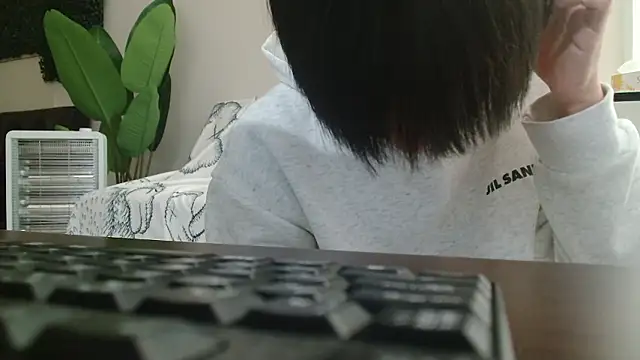 Snapshot of POCARI_SWEAT chatting on March 2026 10:27:01 PM POCARI SWEAT online show from March 2026 10:27:01 PM