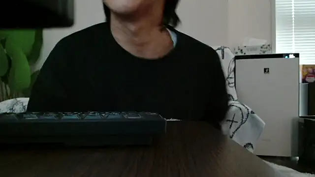 Snapshot of POCARI_SWEAT chatting on March 2026 12:44:02 AM POCARI SWEAT online show from March 2026 12:44:02 AM