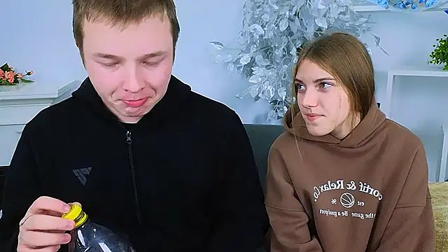 Snapshot of _Olli__Stiw_ chatting on November 2025 08:25:02 AM Olli Stiw online show from November 2025 08:25:02 AM