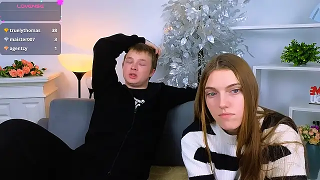 Snapshot of _Olli__Stiw_ chatting on December 2025 08:19:02 AM Olli Stiw online show from December 2025 08:19:02 AM