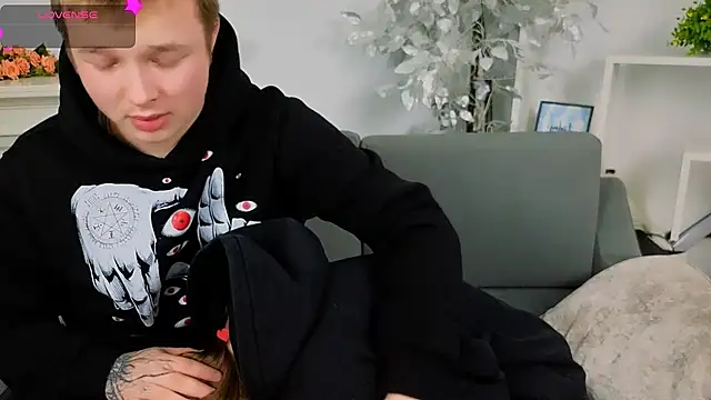 Snapshot of _Olli__Stiw_ chatting on November 2025 08:15:01 AM Olli Stiw online show from November 2025 08:15:01 AM