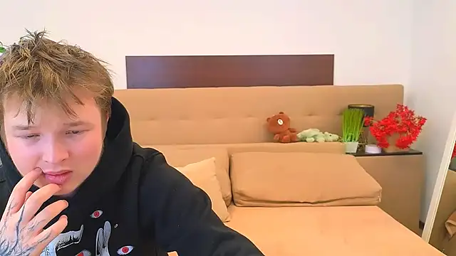  Olli  Stiw  online show from March 2026 09:15:02 AM