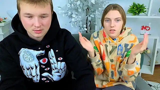 Snapshot of _Olli__Stiw_ chatting on December 2025 08:31:02 AM Olli Stiw online show from December 2025 08:31:02 AM