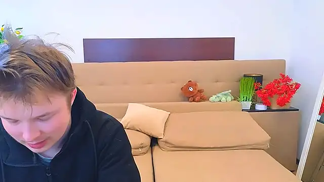 Snapshot of _Olli__Stiw_ chatting on February 2026 08:36:01 AM Olli Stiw online show from February 2026 08:36:01 AM