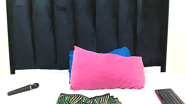 EBONY WILD ASS online show from May 2026 12:41:02 PM