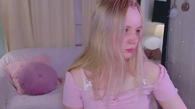 Beatrica Klein online show from April 2026 02:30:01 PM