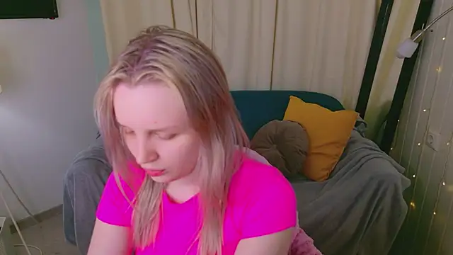 Beatrica Klein online show from March 2026 03:45:02 PM