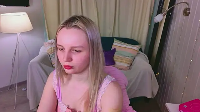 Beatrica Klein online show from April 2026 03:40:02 PM