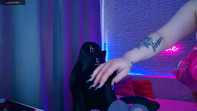 -Stacyy- online show from May 2026 04:09:02 AM