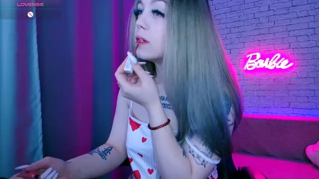 Snapshot of -Stacyy- chatting on March 2025 01:04:01 AM -Stacyy- online show from March 2025 01:04:01 AM