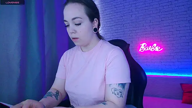 -Stacyy- online show from April 2026 05:47:01 AM