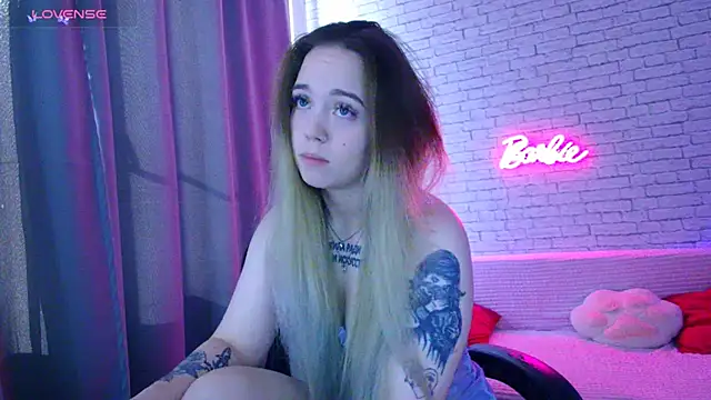 Snapshot of -Stacyy- chatting on October 2025 05:09:02 AM -Stacyy- online show from October 2025 05:09:02 AM