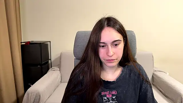 Snapshot of AliceKolltt chatting on June 2026 08:36:02 PM AliceKolltt online show from June 2026 08:36:02 PM