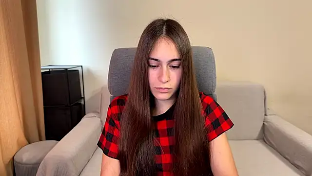 AliceKolltt online show from October 2025 09:12:02 AM