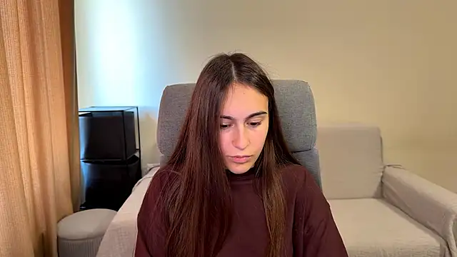 AliceKolltt online show from September 2025 09:49:01 AM