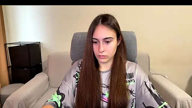 AliceKolltt online show from December 2025 10:58:02 AM