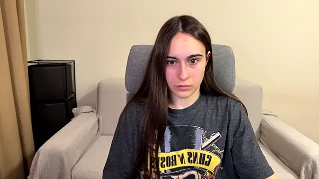 Snapshot of AliceKolltt chatting on June 2026 08:43:01 PM AliceKolltt online show from June 2026 08:43:01 PM