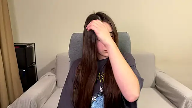 AliceKolltt online show from March 2026 08:37:01 PM