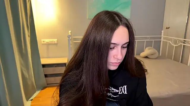 Snapshot of AliceKolltt chatting on July 2026 02:31:02 PM AliceKolltt online show from July 2026 02:31:02 PM