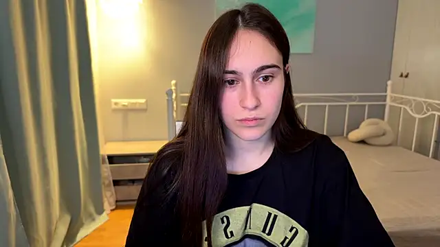 Snapshot of AliceKolltt chatting on June 2026 08:53:01 PM AliceKolltt online show from June 2026 08:53:01 PM