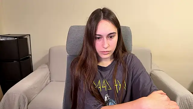 AliceKolltt online show from February 2026 08:20:01 PM