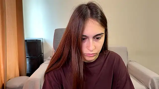 AliceKolltt online show from September 2025 08:43:02 AM