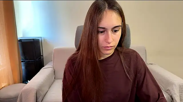 AliceKolltt online show from September 2025 09:15:01 AM