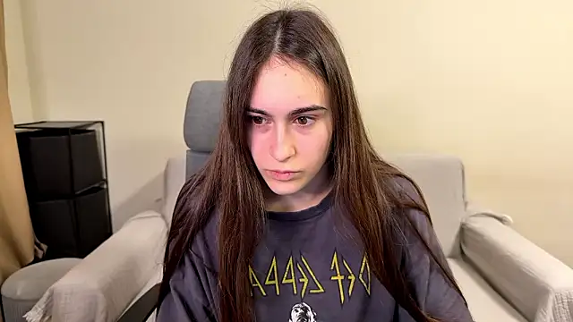 AliceKolltt online show from February 2026 05:02:02 PM