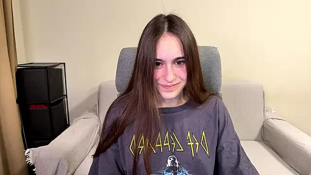 AliceKolltt online show from March 2026 08:20:02 PM