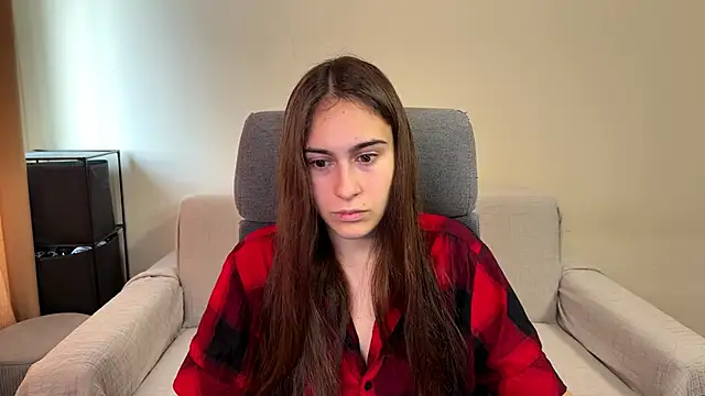 AliceKolltt online show from October 2025 09:40:01 AM