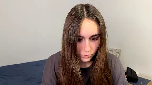 Snapshot of AliceKolltt chatting on April 2026 01:53:01 AM AliceKolltt online show from April 2026 01:53:01 AM