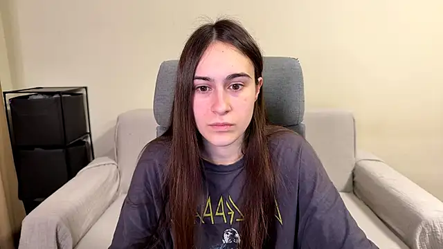 AliceKolltt online show from March 2026 08:42:02 PM