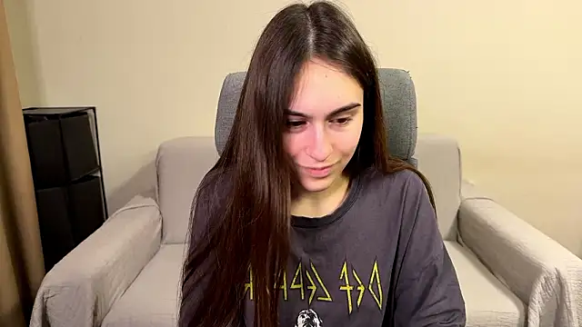 AliceKolltt online show from March 2026 08:27:02 PM