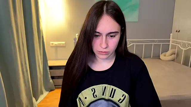Snapshot of AliceKolltt chatting on June 2026 08:26:02 PM AliceKolltt online show from June 2026 08:26:02 PM