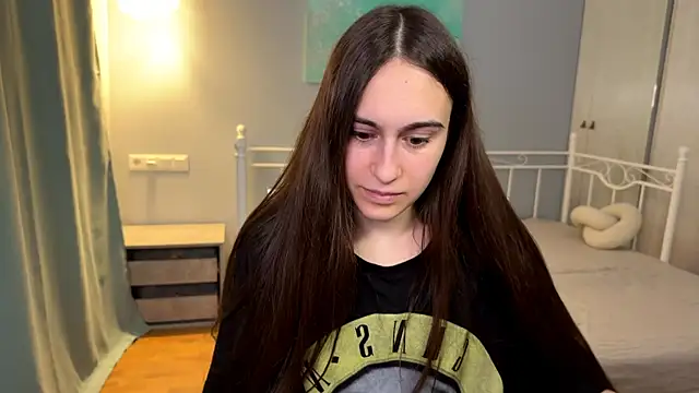 Snapshot of AliceKolltt chatting on July 2026 06:31:01 PM AliceKolltt online show from July 2026 06:31:01 PM